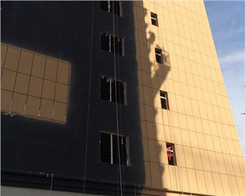 成都真石漆公司簡(jiǎn)述真石漆施工概要